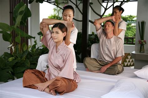 classical thai massage rarinjinda wellness spa in chiang