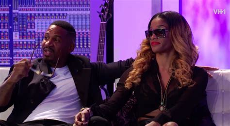 Stevie J Being Pulled Down By Joseline Hernandez While The