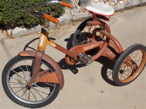 dscn vintage tricycles