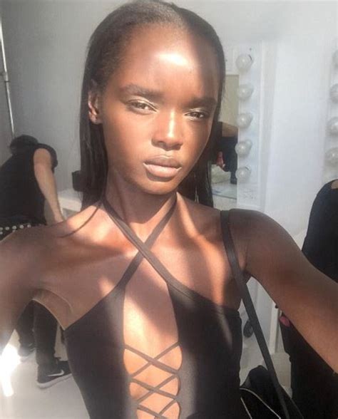 duckie thot poses for stunning selfie to celebrate landing in australia for