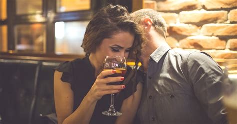 How A Man Smells Can Make Women Drink More Alcohol Metro News