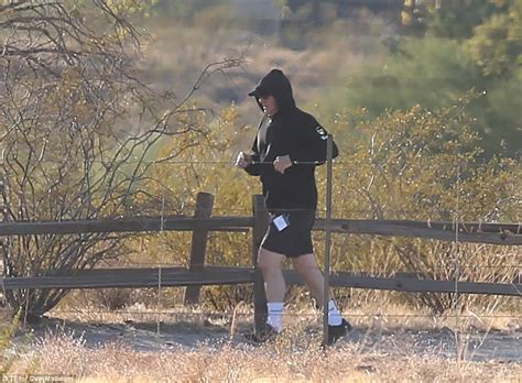 kevin spacey goes jogging at arizona sex rehab clinic daily mail online