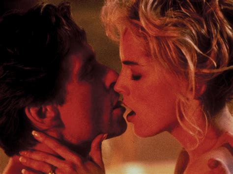 basic instinct  directed  paul verhoeven film review