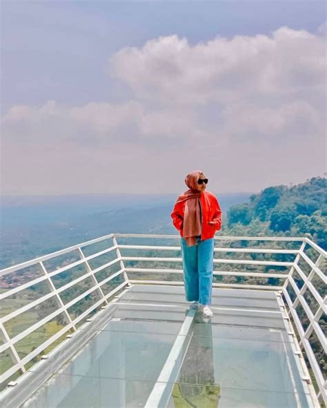 tempat wisata jembatan kaca  indonesia