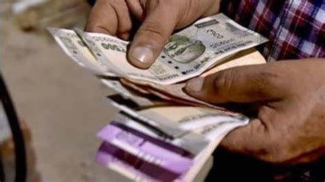 mumbai police bust fake currency racket 4 held with ₹35 54 lakh in