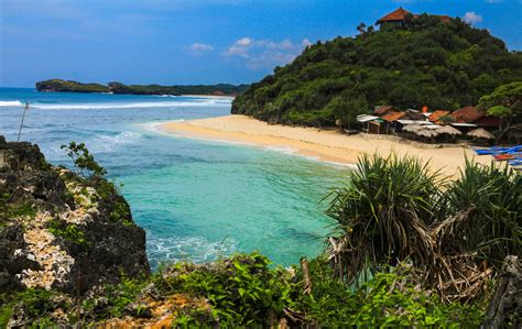 pantai ngandong wisata tersembunyi  gunungkidul  yogyakarta
