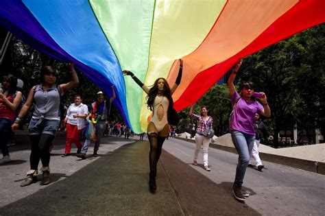16 Images Show What Lgbt Pride Looks Like Around The World