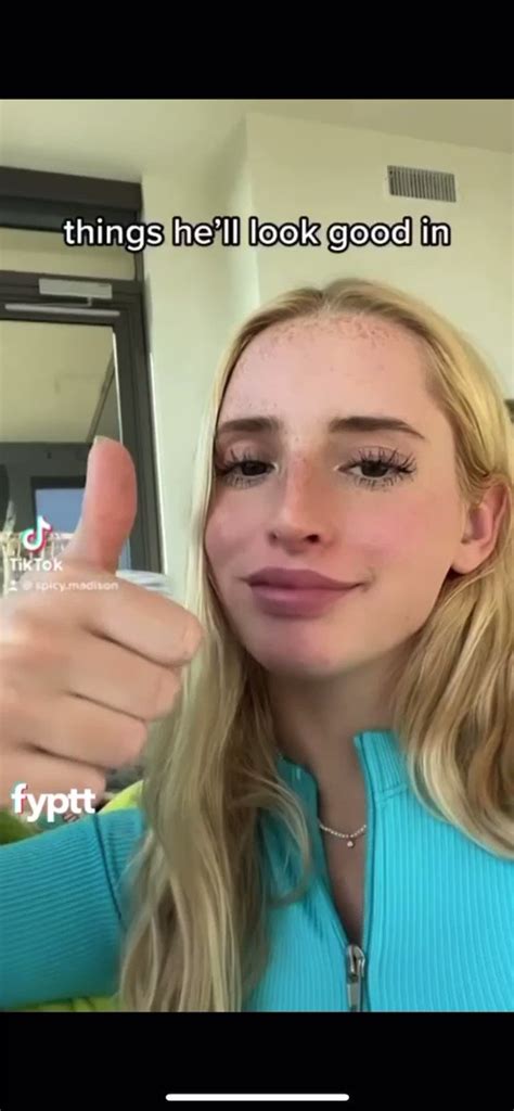 Fyptt To On Twitter Naughty Blonde Thot With Freckles And Beautiful
