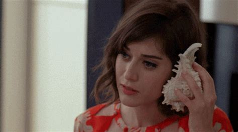 Lizzy Caplan  Find And Share On Giphy