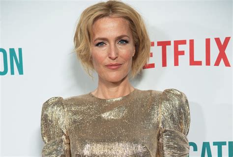 gillian anderson pictures with high quality photos