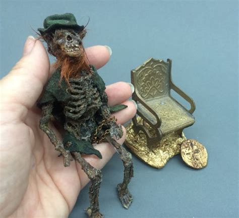 dead irish leprechaun with throne and gold creepbay