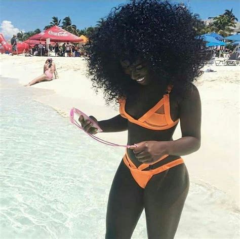 pin de carla stutts em natural hair garotas negras mulheres negras