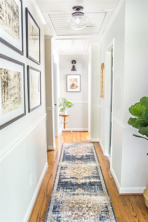 tips  decorate  boring hallway blesser house
