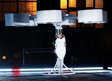 lady gaga debuts worlds  flying volantis dress  artrave