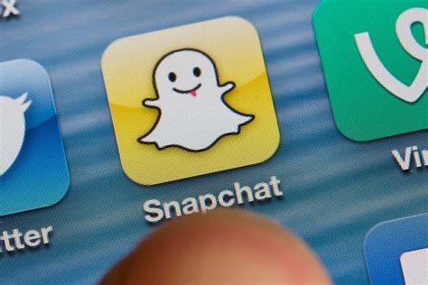 teen killed classmate and uploaded ‘selfie with the body to snapchat
