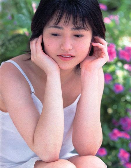 asian artist azumi kawashima profile picture japanese idol tisue basah