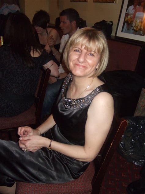 Sue Evans7 54 From Swansea Is A Local Granny Looking For