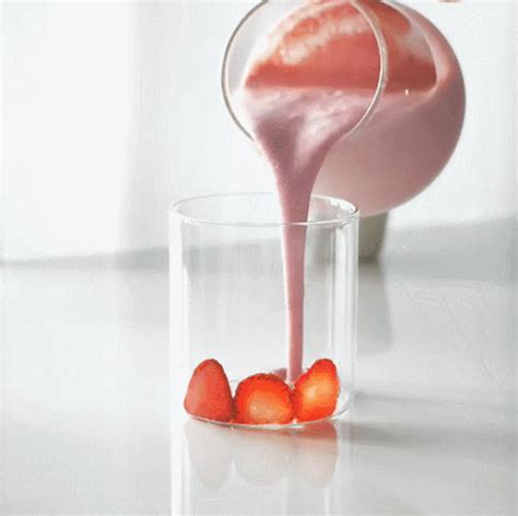 strawberry raspberry smoothie tumblr