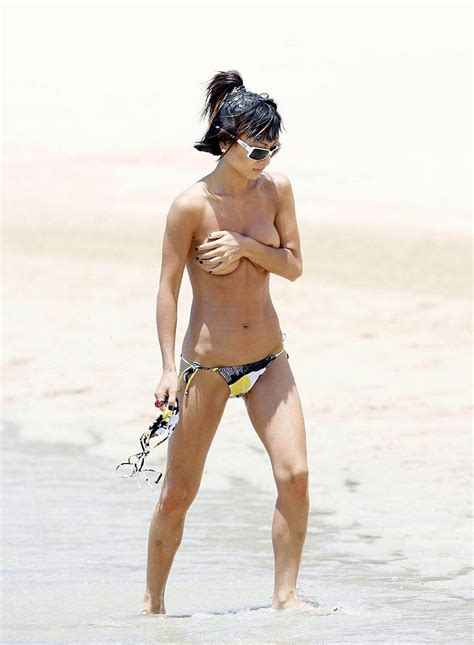 Actress Bai Ling Flashes Her Nipples On The Beach In Hawaii Scandal
