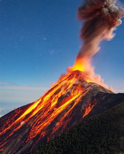 amazing volcano eruption volcano erupting volcano scenery
