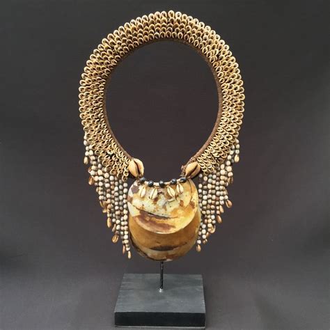 catawiki  auction house shell necklace midi tolai papua  guinea art necklaces