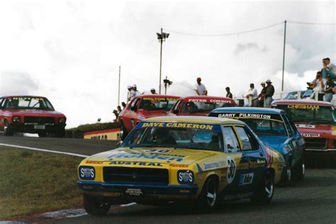 1994 1996 hq racing dave cameron racing