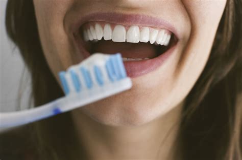 brush  teeth properly dental care