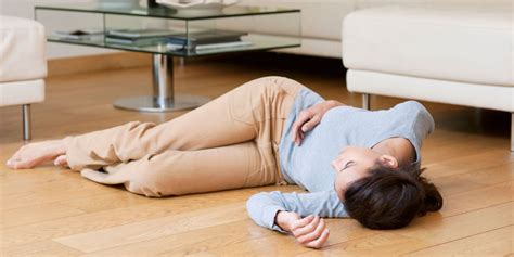 What To Do If Someone Faints New Health Advisor