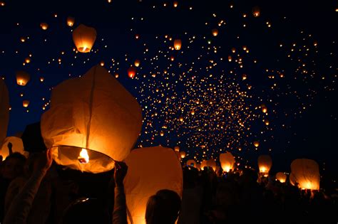 picture   thailand lanterns  gave   idea  lighting