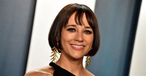 Is Rashida Jones Married Heres What We Know About Her Personal Life