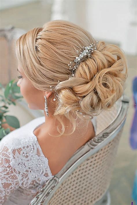 Wedding Guest Hairstyles 60 Looks 2023 Guide Expert Tips Wedding