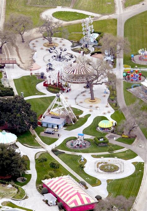 michael jackson s crumbling neverland ranch was left to