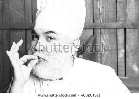 stokovye fotografii  izobrazheniya chef black  white man cooking black  white black