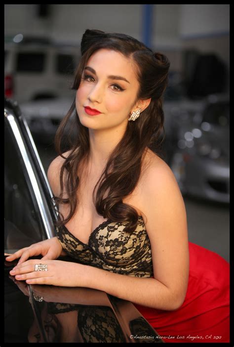 Miss The Funny Molly Ephraim On Last Man Standing And