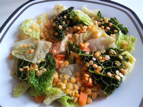 wirsing pfanne mit roten linsen claudis vegan world