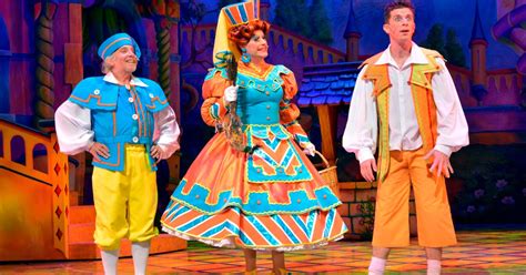 review snow white dazzles at the theatre royal newcastle
