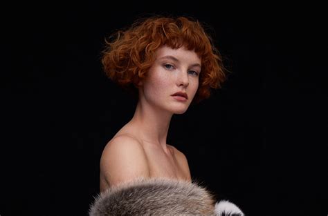 g o o d music s kacy hill is a fashionable and edgy pop singer you