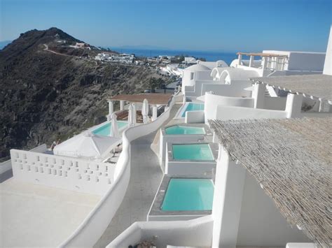 Not Sure Where To Stay In Santorini Check These 10 Stunning Hotels