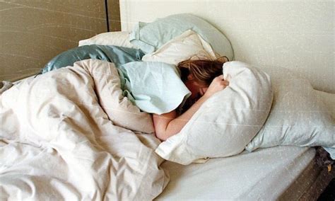 science says there s a reason you can t get out of bed in the morning