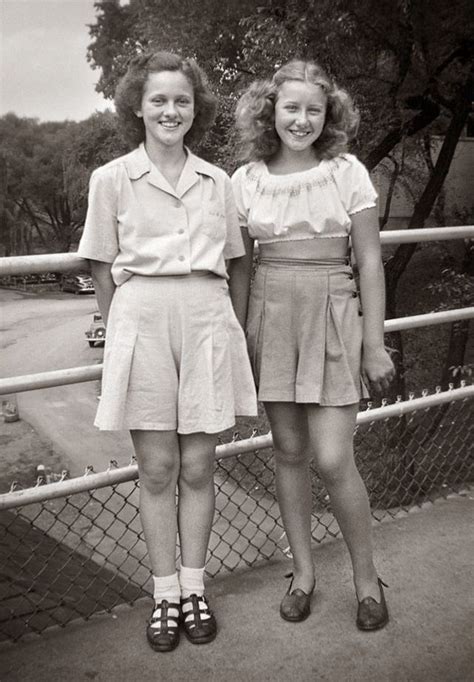 30 Cool Photos Show What Teenage Girls Wore In The 1940s Old Us