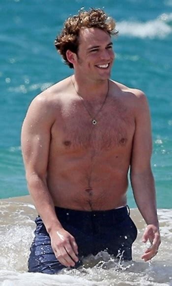 sam claflin exposed ass and dick porn male celebrities