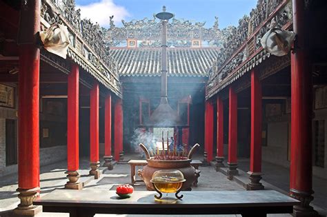 chinese temple  teach english  china current tefl esl