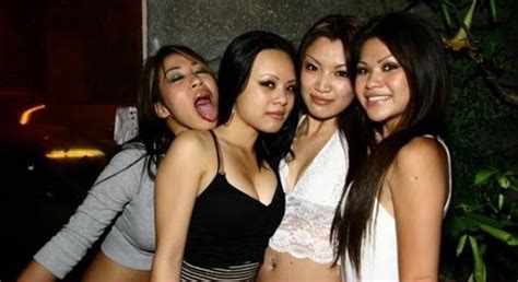 10 Signs Your Indonesian Girl Is Cheating On You Jakarta100bars