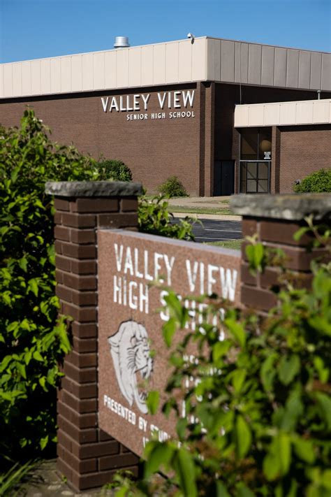 valley views class   school news thevalleyadvantagecom