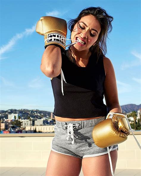 gina rodriguez takes on body shamers instagram bullies and social injustice 女子ボクシング