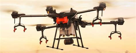 drones set   deployed  combat locusts  kenya braces   wave