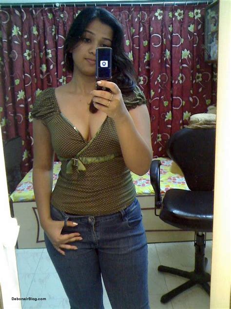 auntiez [bra blouse panty thighs breast mms] hot candid desi babes