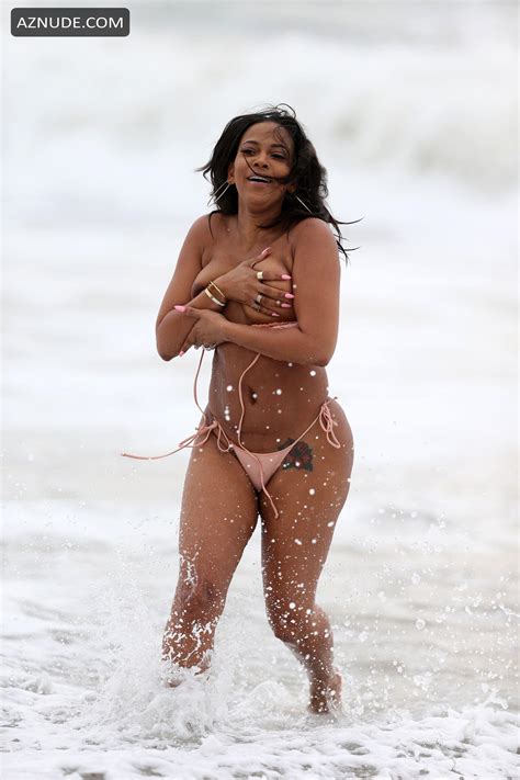 Sundy Carter Wardrobe Malfunction On The Beach In Malibu