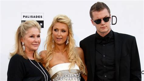 Paris Hiltons Brother Beaten Up Claims Lindsay Lohan Behind Assault