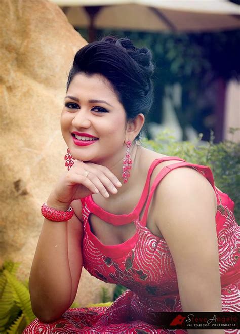 ruwangi rathnayake latest new images photos ~ sri lankan actress and models photos